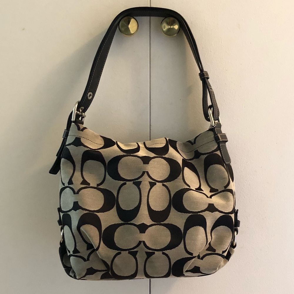 Coach Signature Medium Hobo Bag